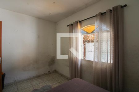 Casa à venda com 450m², 4 quartos e 6 vagas Casa à venda com 450m², 4 quartos e 6 vagasQuarto 1