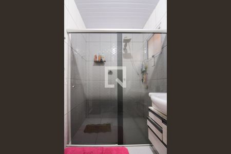 Casa à venda com 450m², 4 quartos e 6 vagas Casa à venda com 450m², 4 quartos e 6 vagasBanheiro da Suíte