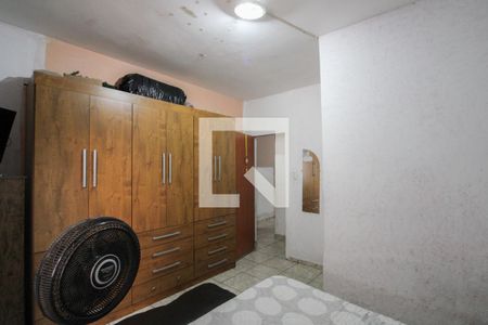 Casa à venda com 450m², 4 quartos e 6 vagas Casa à venda com 450m², 4 quartos e 6 vagasSuíte