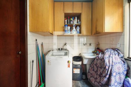 Casa à venda com 200m², 3 quartos e 2 vagas Casa à venda com 200m², 3 quartos e 2 vagasÁrea de Serviço