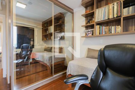 Apartamento à venda com 227m², 3 quartos e 3 vagas Apartamento à venda com 227m², 3 quartos e 3 vagasQuarto 2