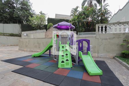 Apartamento à venda com 227m², 3 quartos e 3 vagas Apartamento à venda com 227m², 3 quartos e 3 vagasÁrea comum - Playground
