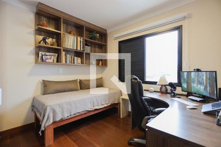 Apartamento à venda com 227m², 3 quartos e 3 vagas Apartamento à venda com 227m², 3 quartos e 3 vagasQuarto 2