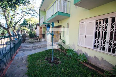 Casa à venda com 282m², 4 quartos e 3 vagas Casa à venda com 282m², 4 quartos e 3 vagasJardim