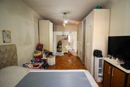 Casa à venda com 282m², 4 quartos e 3 vagas Casa à venda com 282m², 4 quartos e 3 vagasQuarto 1
