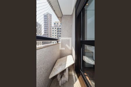 Apartamento à venda com 225m², 4 quartos e 4 vagas Apartamento à venda com 225m², 4 quartos e 4 vagasVaranda da Suíte 1