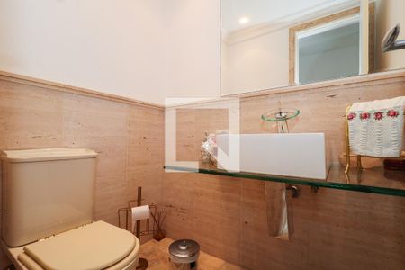 Apartamento à venda com 225m², 4 quartos e 4 vagas Apartamento à venda com 225m², 4 quartos e 4 vagasLavabo