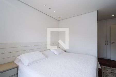 Apartamento à venda com 225m², 4 quartos e 4 vagas Apartamento à venda com 225m², 4 quartos e 4 vagasSuíte 1