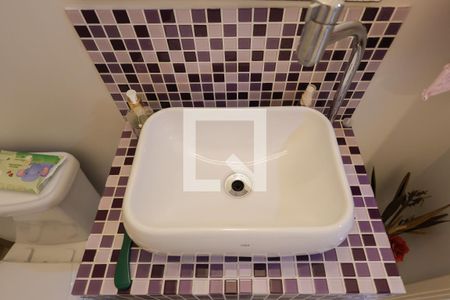 Apartamento à venda com 198m², 4 quartos e 3 vagas Apartamento à venda com 198m², 4 quartos e 3 vagasLavabo