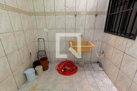 Casa à venda com 238m², 4 quartos e 3 vagas Casa à venda com 238m², 4 quartos e 3 vagasDetalhe - Área de Serviço