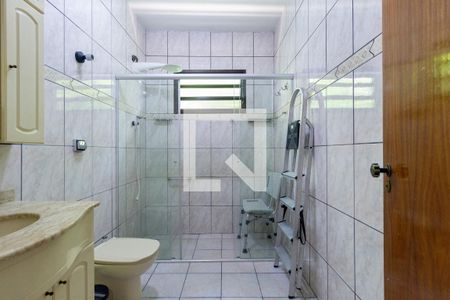 Casa à venda com 238m², 4 quartos e 3 vagas Casa à venda com 238m², 4 quartos e 3 vagasBanheiro - Social