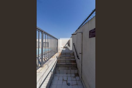 Apartamento à venda com 54m², 2 quartos e 1 vaga Apartamento à venda com 54m², 2 quartos e 1 vagaÁrea Comum - Piscina