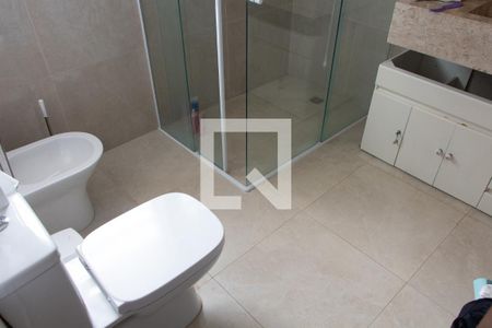Casa à venda com 180m², 3 quartos e 3 vagas Casa à venda com 180m², 3 quartos e 3 vagasBANHEIRO DA SUITE