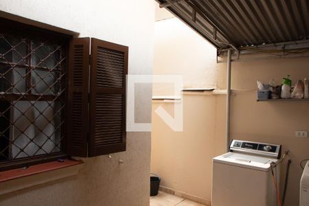 Casa à venda com 180m², 3 quartos e 3 vagas Casa à venda com 180m², 3 quartos e 3 vagasÁREA DE SERVIÇO