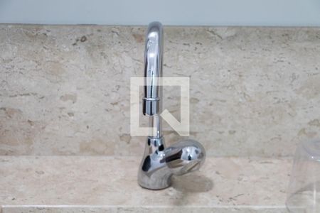 Casa à venda com 180m², 3 quartos e 3 vagas Casa à venda com 180m², 3 quartos e 3 vagasBANHEIRO SOCIAL