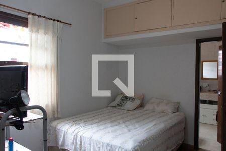 Casa à venda com 180m², 3 quartos e 3 vagas Casa à venda com 180m², 3 quartos e 3 vagasSUITE