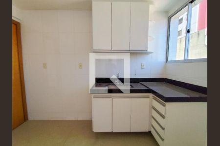 Apartamento à venda com 80m², 3 quartos e 2 vagas Apartamento à venda com 80m², 3 quartos e 2 vagasCozinha