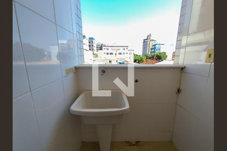 Apartamento à venda com 80m², 3 quartos e 2 vagas Apartamento à venda com 80m², 3 quartos e 2 vagasÁrea de Serviço