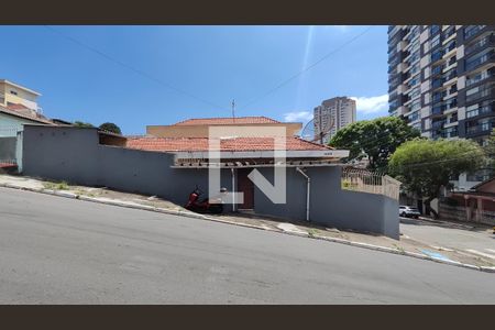 Casa à venda com 152m², 3 quartos e 2 vagasFachada