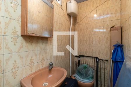 Casa à venda com 152m², 3 quartos e 2 vagasGaragem - Banheiro