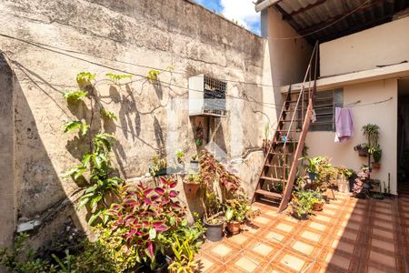 Casa à venda com 152m², 3 quartos e 2 vagasQuintal