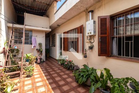 Casa à venda com 152m², 3 quartos e 2 vagasQuintal
