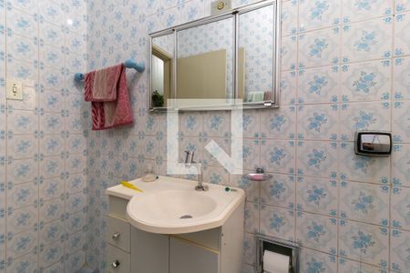 Casa à venda com 152m², 3 quartos e 2 vagasBanheiro