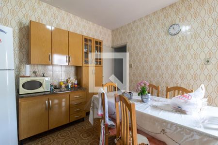 Casa à venda com 152m², 3 quartos e 2 vagasCozinha