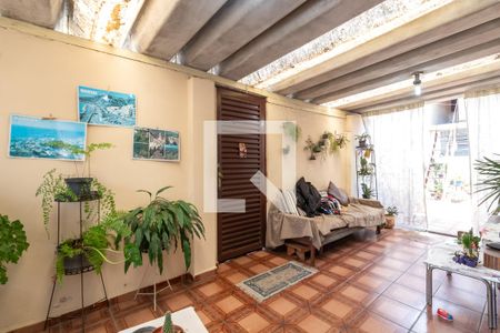 Casa à venda com 152m², 3 quartos e 2 vagasQuintal Coberto