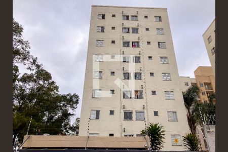 Apartamento à venda com 48m², 2 quartos e 1 vaga Apartamento à venda com 48m², 2 quartos e 1 vagaFachada