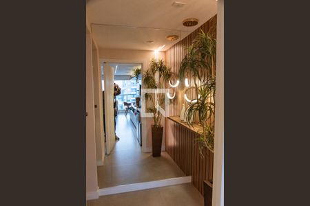 Apartamento à venda com 112m², 3 quartos e 3 vagas Apartamento à venda com 112m², 3 quartos e 3 vagasHall privativo elevador