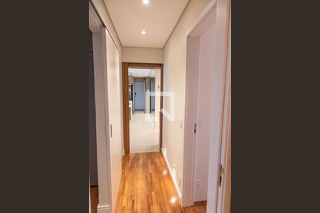 Apartamento à venda com 112m², 3 quartos e 3 vagas Apartamento à venda com 112m², 3 quartos e 3 vagasCorredor