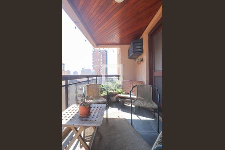 Apartamento à venda com 250m², 3 quartos e 3 vagas Apartamento à venda com 250m², 3 quartos e 3 vagasEspaço Gourmet