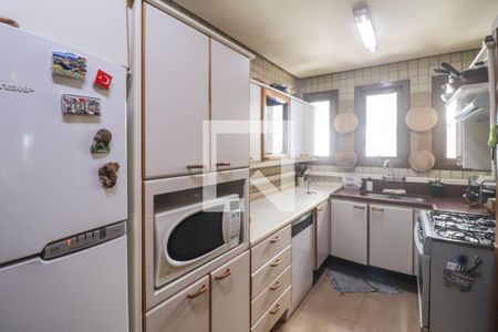 Apartamento à venda com 250m², 3 quartos e 3 vagas Apartamento à venda com 250m², 3 quartos e 3 vagasCozinha