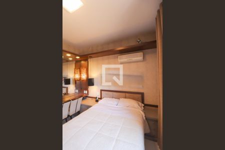 Apartamento à venda com 250m², 3 quartos e 3 vagas Apartamento à venda com 250m², 3 quartos e 3 vagasQuarto 2