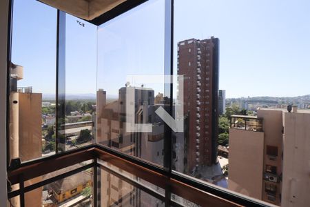 Apartamento à venda com 250m², 3 quartos e 3 vagas Apartamento à venda com 250m², 3 quartos e 3 vagasVista/Sacada/Suíte