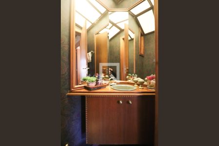 Apartamento à venda com 250m², 3 quartos e 3 vagas Apartamento à venda com 250m², 3 quartos e 3 vagasSala