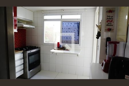 Casa de condomínio à venda com 235m², 4 quartos e 2 vagasCozinha