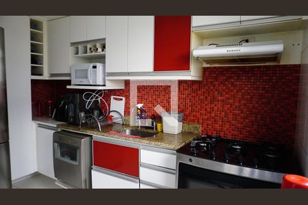 Casa de condomínio à venda com 235m², 4 quartos e 2 vagasCozinha