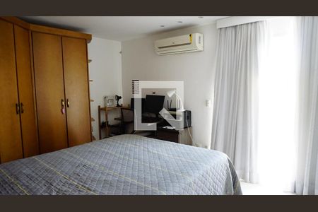 Casa de condomínio à venda com 235m², 4 quartos e 2 vagasSuite 3