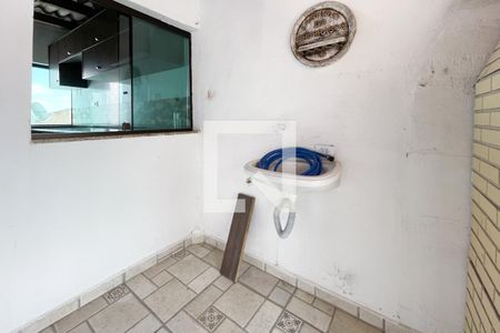 Casa à venda com 125m², 5 quartos e 2 vagas Casa à venda com 125m², 5 quartos e 2 vagasÁrea de Serviço Casa 3