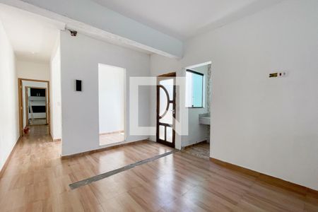 Casa à venda com 125m², 5 quartos e 2 vagas Casa à venda com 125m², 5 quartos e 2 vagasSala - Casa 2