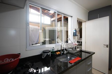 Casa de condomínio à venda com 64m², 2 quartos e 1 vagaCozinha e Área de Serviço