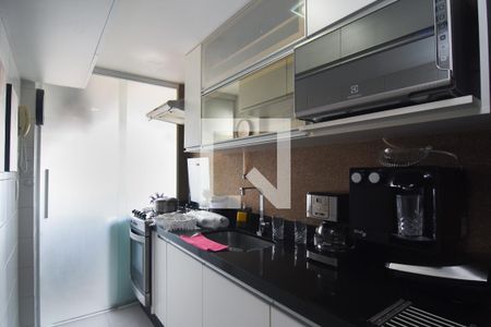 Apartamento à venda com 75m², 2 quartos e 1 vaga Apartamento à venda com 75m², 2 quartos e 1 vagaCozinha