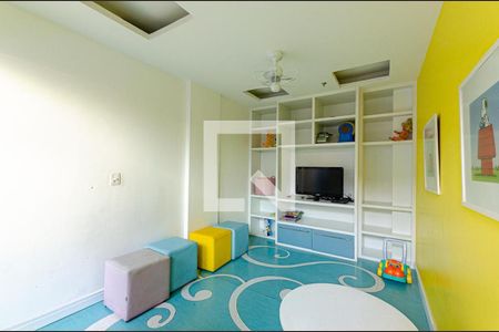 Apartamento à venda com 75m², 2 quartos e 1 vaga Apartamento à venda com 75m², 2 quartos e 1 vagaÁrea comum