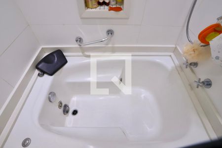 Apartamento à venda com 130m², 3 quartos e 2 vagas Apartamento à venda com 130m², 3 quartos e 2 vagasBanheiro