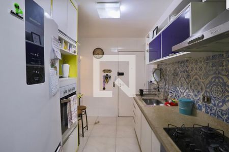Apartamento à venda com 130m², 3 quartos e 2 vagas Apartamento à venda com 130m², 3 quartos e 2 vagasLavanderia