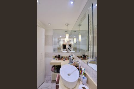 Apartamento à venda com 130m², 3 quartos e 2 vagas Apartamento à venda com 130m², 3 quartos e 2 vagasSuíte 2