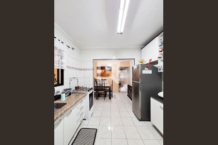 Casa à venda com 168m², 3 quartos e 4 vagas Casa à venda com 168m², 3 quartos e 4 vagasCozinha