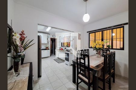 Casa à venda com 168m², 3 quartos e 4 vagas Casa à venda com 168m², 3 quartos e 4 vagasCozinha